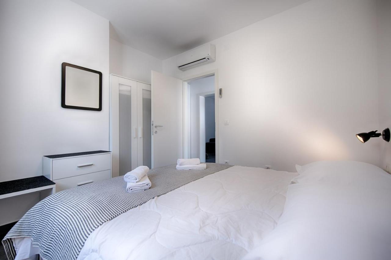 Apartmani Dule 코미자 외부 사진