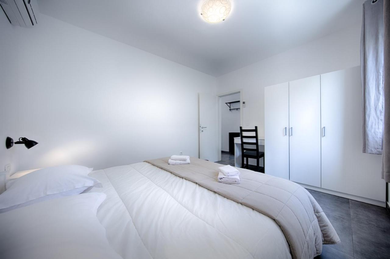 Apartmani Dule 코미자 외부 사진