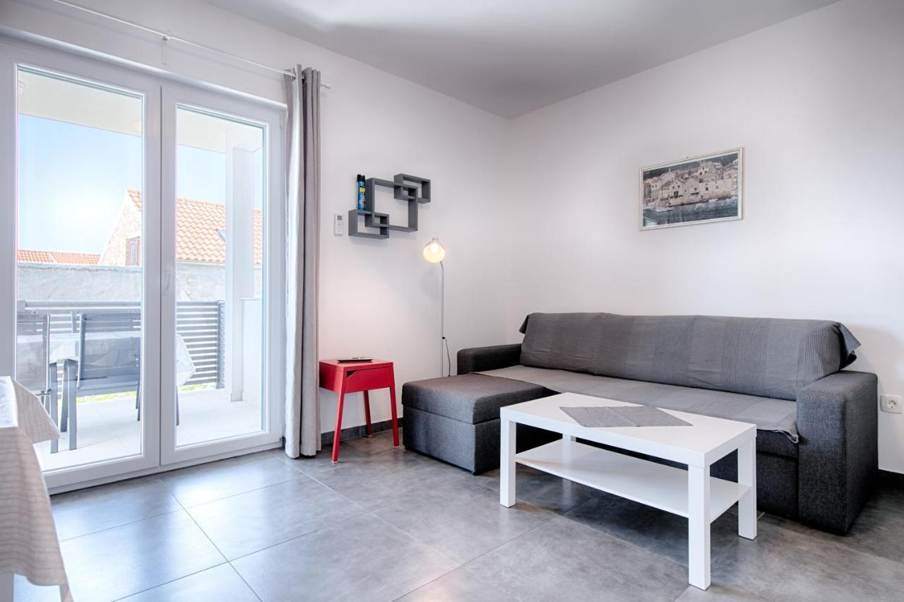 Apartmani Dule 코미자 외부 사진