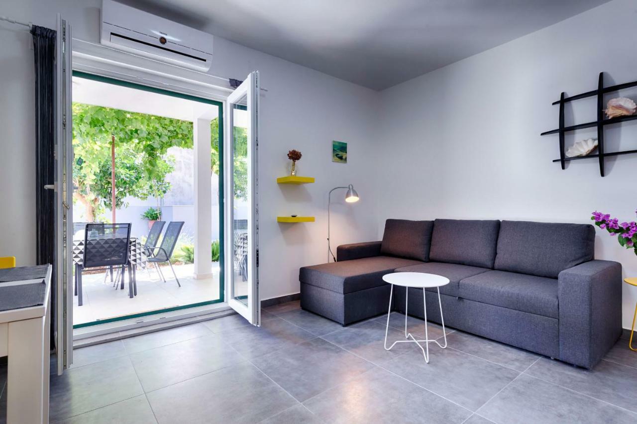 Apartmani Dule 코미자 외부 사진