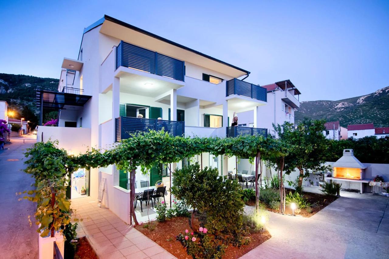 Apartmani Dule 코미자 외부 사진